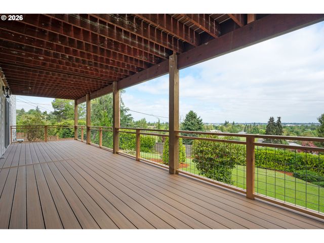 2405 W 22ND Ave, Eugene, OR 97405
