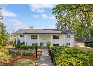 2405 W 22ND Ave, Eugene, OR 97405