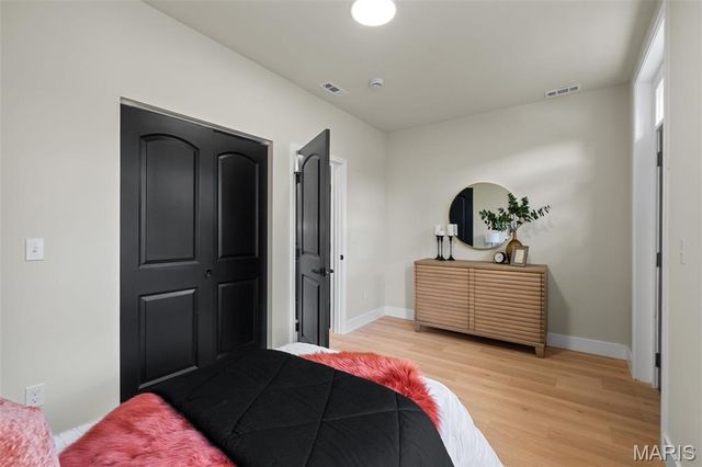 3144 Potomac Street, St Louis, MO 63118