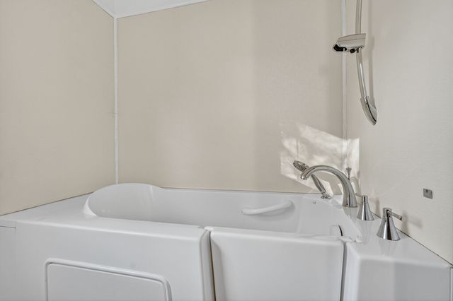 3512 62nd Street, Des Moines, IA 50322