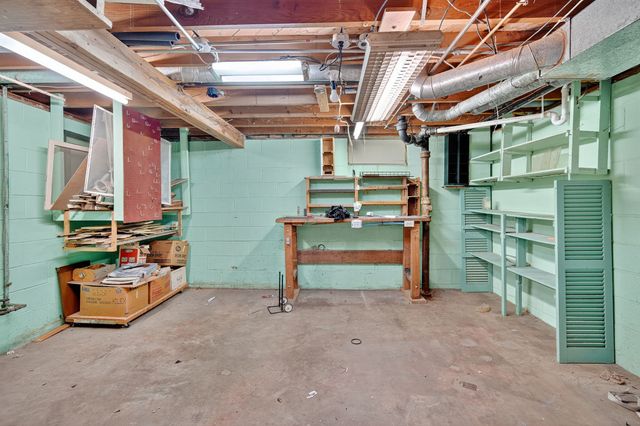 3512 62nd Street, Des Moines, IA 50322