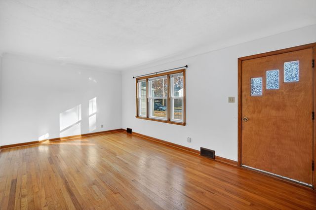 3512 62nd Street, Des Moines, IA 50322