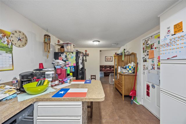 636 Sue Ann Lane, Burleson, TX 76028