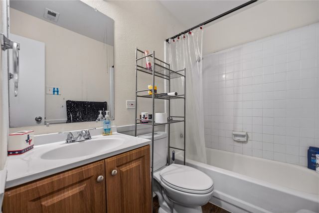 636 Sue Ann Lane, Burleson, TX 76028