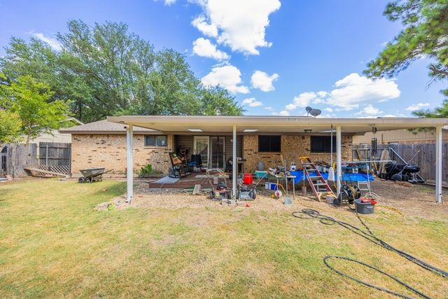 636 Sue Ann Lane, Burleson, TX 76028