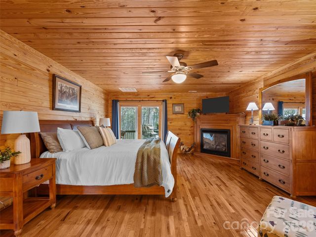 134 McDaniel Court, Lake Lure, NC 28746