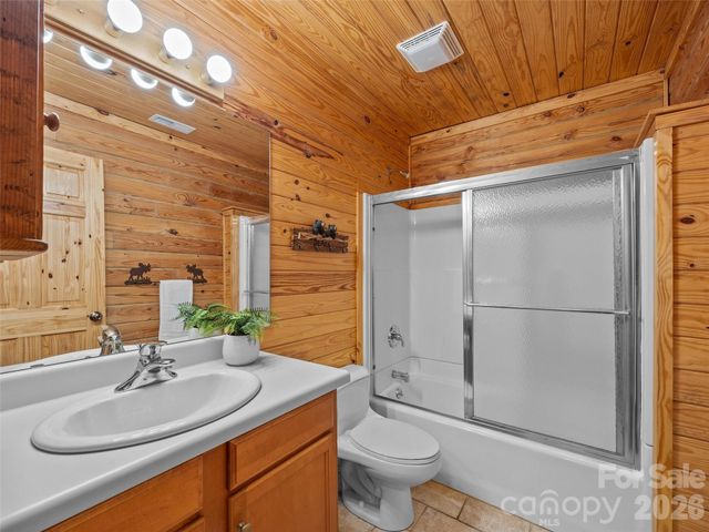 134 McDaniel Court, Lake Lure, NC 28746