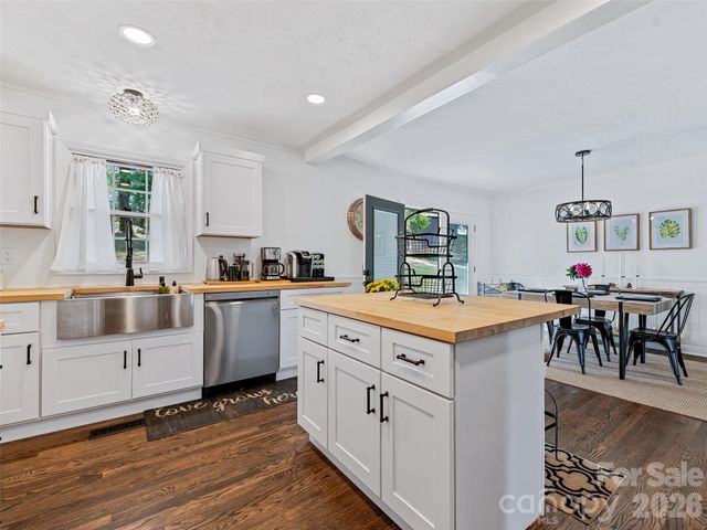 7 Southwicke Drive, Arden, NC 28704