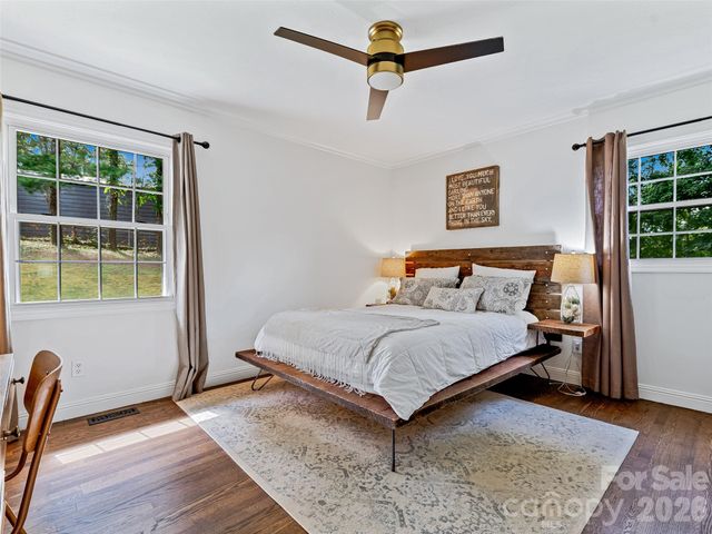 7 Southwicke Drive, Arden, NC 28704