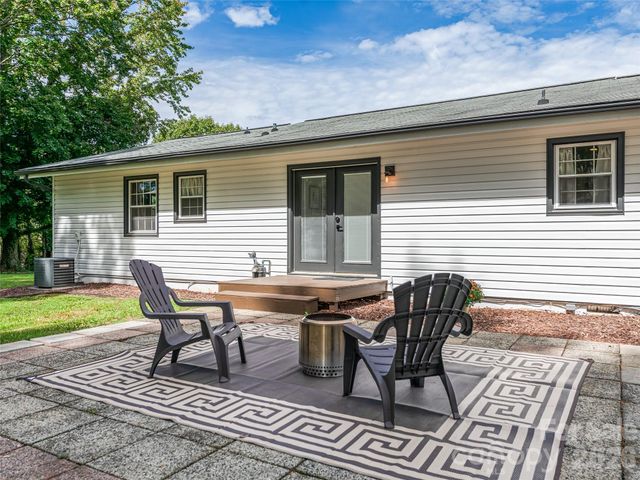 7 Southwicke Drive, Arden, NC 28704