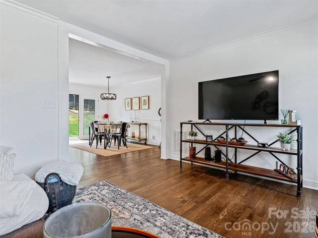 7 Southwicke Drive, Arden, NC 28704