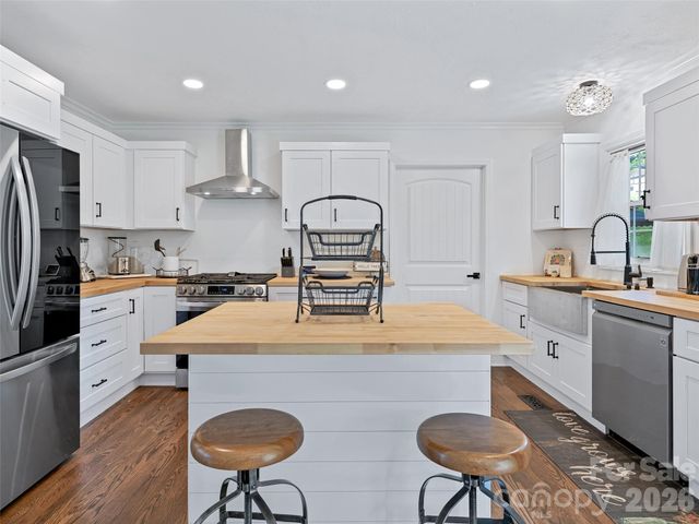 7 Southwicke Drive, Arden, NC 28704