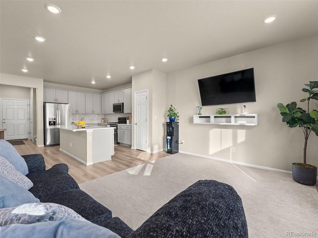 940 Morning Glory Rd, Henderson, CO 80640