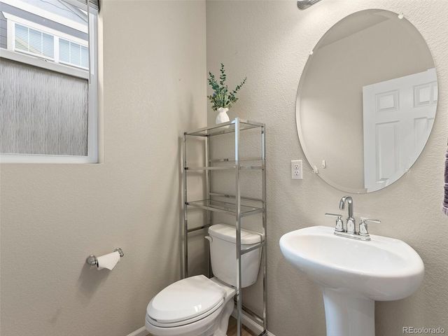 940 Morning Glory Rd, Henderson, CO 80640