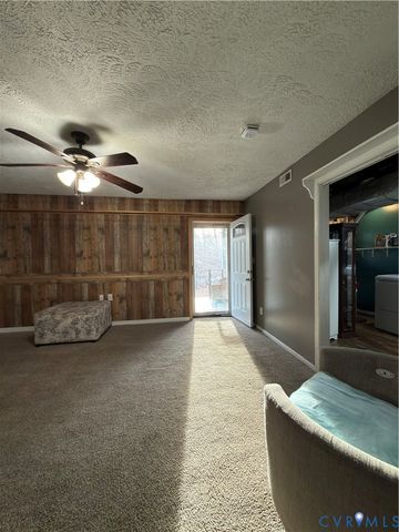 14600 Ramblewood Dr, Chester, VA 23836