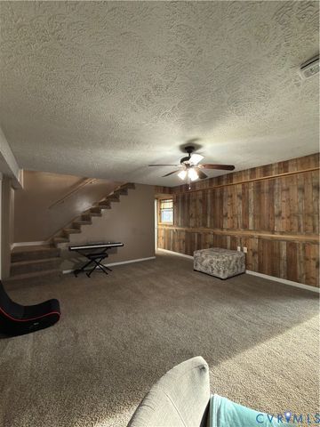 14600 Ramblewood Dr, Chester, VA 23836