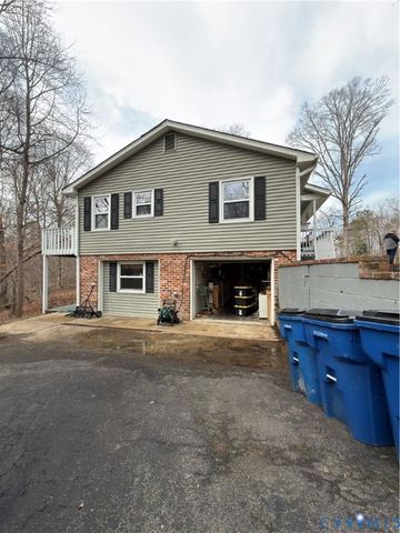14600 Ramblewood Dr, Chester, VA 23836