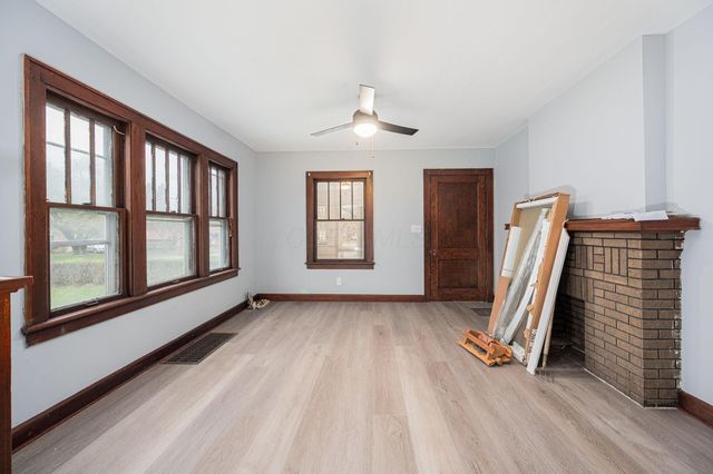 2263-2265 Leonard Avenue, Columbus, OH 43219