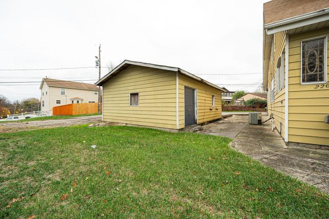 2263-2265 Leonard Avenue, Columbus, OH 43219