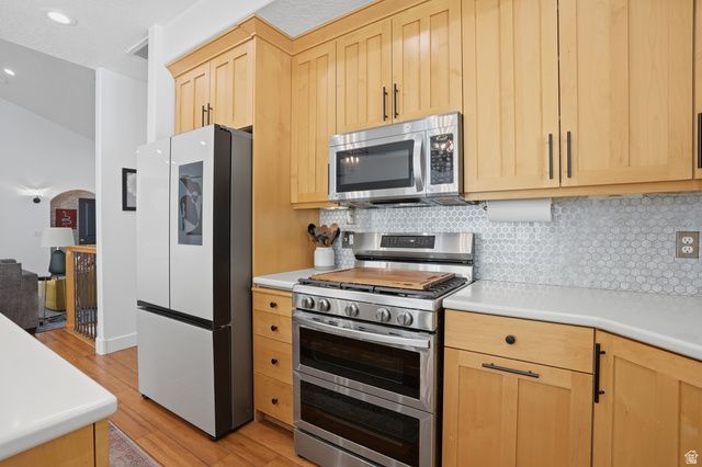 223 E 2050 N, Centerville, UT 84014