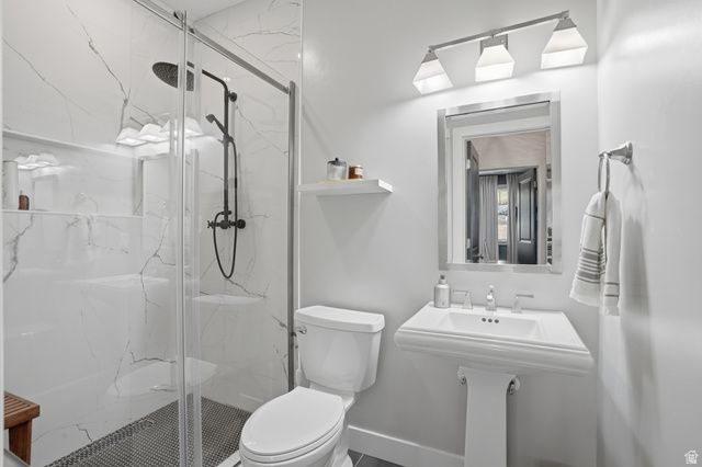 223 E 2050 N, Centerville, UT 84014