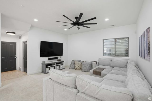 223 E 2050 N, Centerville, UT 84014