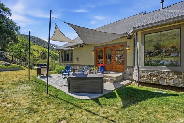 223 E 2050 N, Centerville, UT 84014