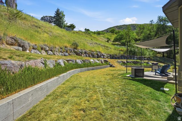 223 E 2050 N, Centerville, UT 84014