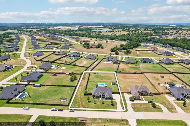 1210 Bosque Lane, Midlothian, TX 76065