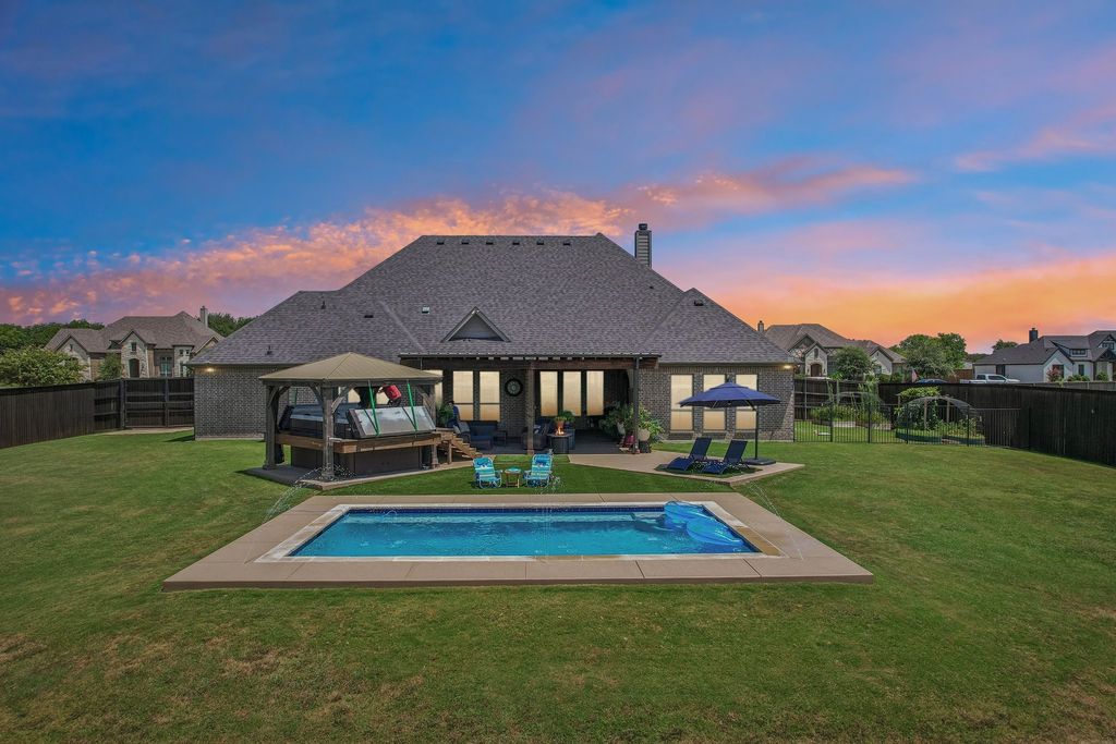 1210 Bosque Lane, Midlothian, TX 76065