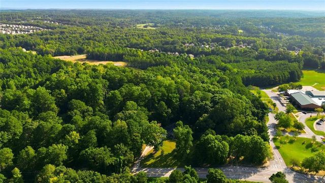 3290 Stonewall Tell Road, Atlanta, GA 30349