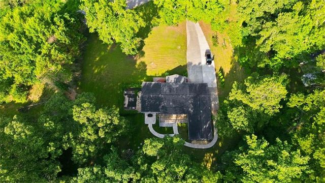 3290 Stonewall Tell Road, Atlanta, GA 30349