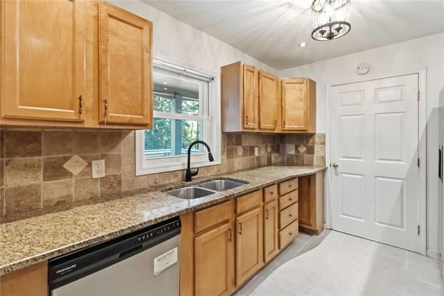 3290 Stonewall Tell Road, Atlanta, GA 30349