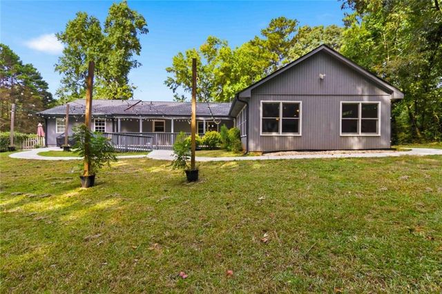 3290 Stonewall Tell Road, Atlanta, GA 30349