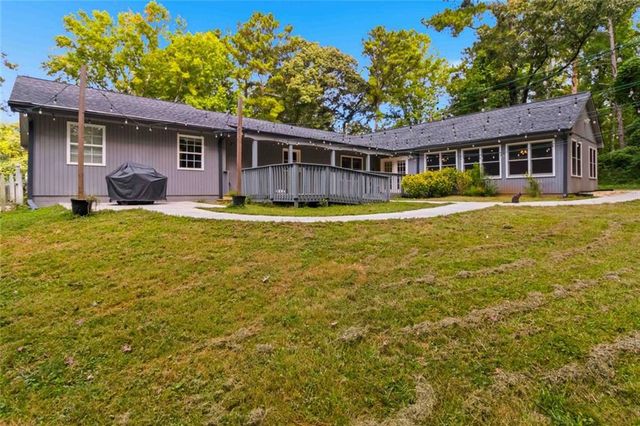 3290 Stonewall Tell Road, Atlanta, GA 30349