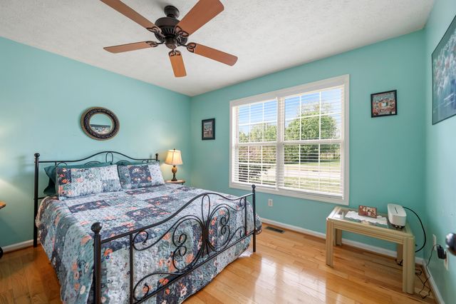 1033 J.D. Circle, Berea, KY 40403