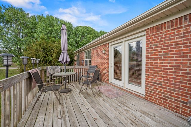 1033 J.D. Circle, Berea, KY 40403