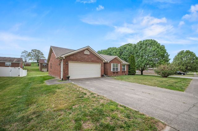 1033 J.D. Circle, Berea, KY 40403