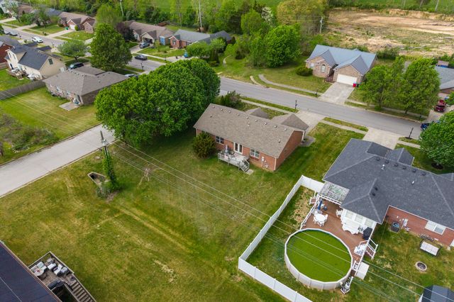 1033 J.D. Circle, Berea, KY 40403