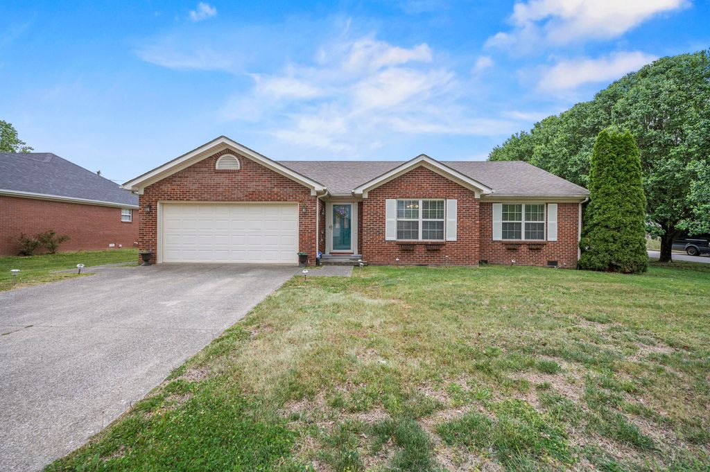 1033 J.D. Circle, Berea, KY 40403