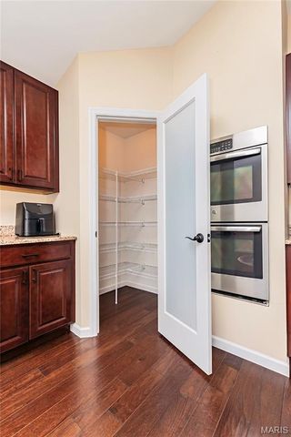 16128 Amber Vista Drive, Ballwin, MO 63021