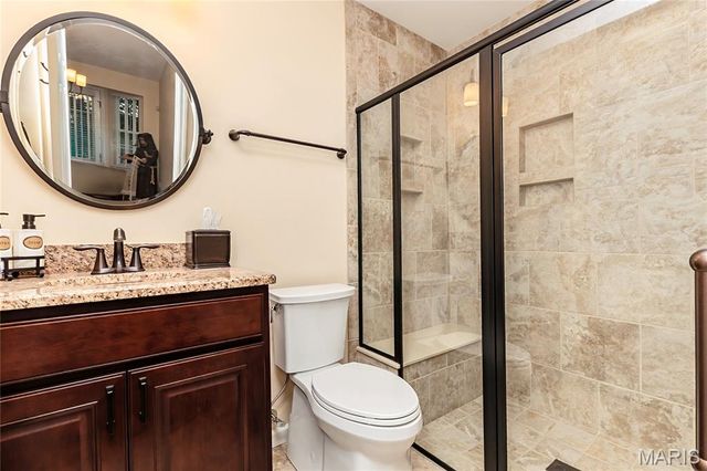 16128 Amber Vista Drive, Ballwin, MO 63021