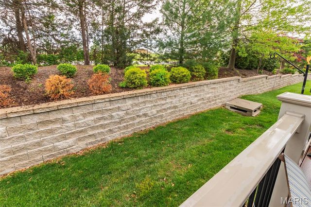 16128 Amber Vista Drive, Ballwin, MO 63021