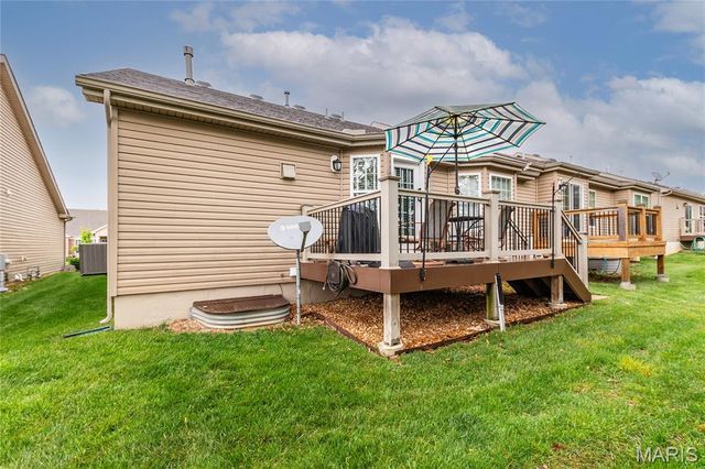 16128 Amber Vista Drive, Ballwin, MO 63021