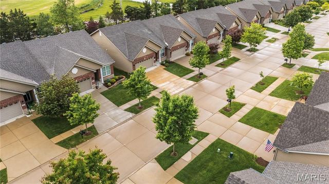 16128 Amber Vista Drive, Ballwin, MO 63021