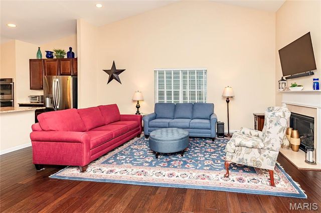 16128 Amber Vista Drive, Ballwin, MO 63021