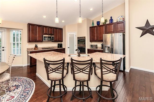 16128 Amber Vista Drive, Ballwin, MO 63021