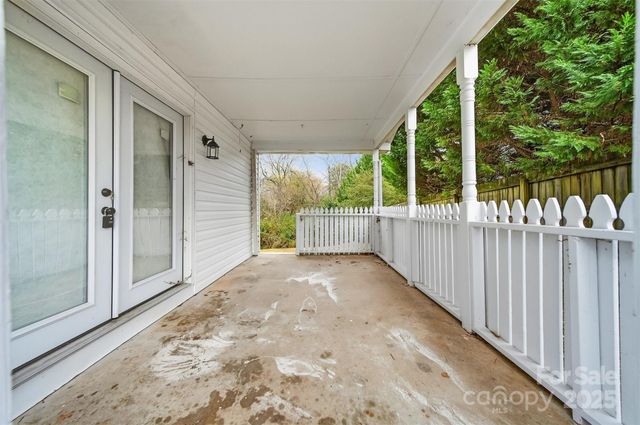 702 N 9th Street, Bessemer City, NC 28016