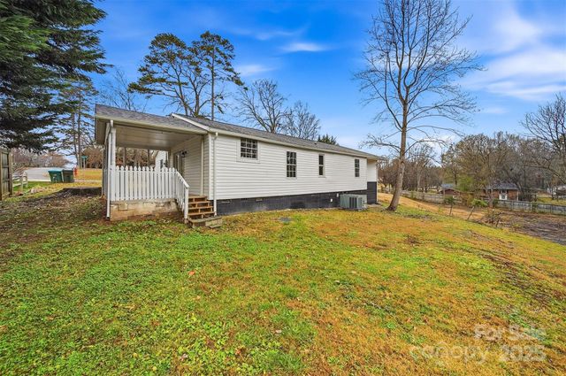 702 N 9th Street, Bessemer City, NC 28016