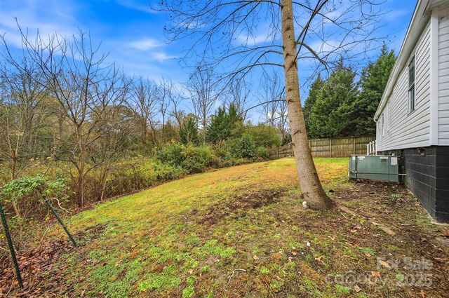 702 N 9th Street, Bessemer City, NC 28016